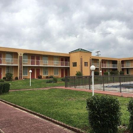 Motel 6 阿尔科 外观 照片