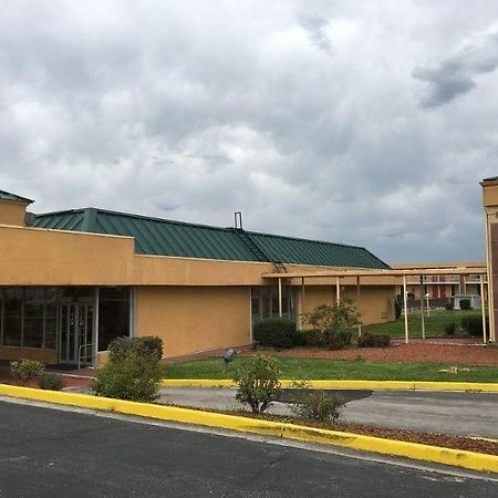 Motel 6 阿尔科 外观 照片