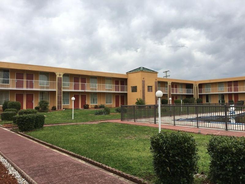 Motel 6 阿尔科 外观 照片