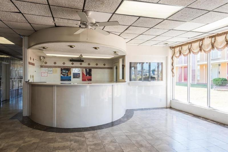 Motel 6 阿尔科 外观 照片